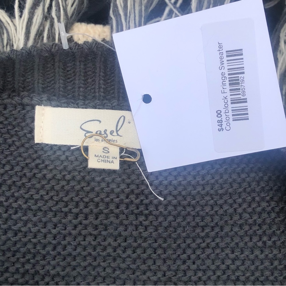 Easel Gray Colorblock Fringe Sweater size Small - Picture 4 of 7